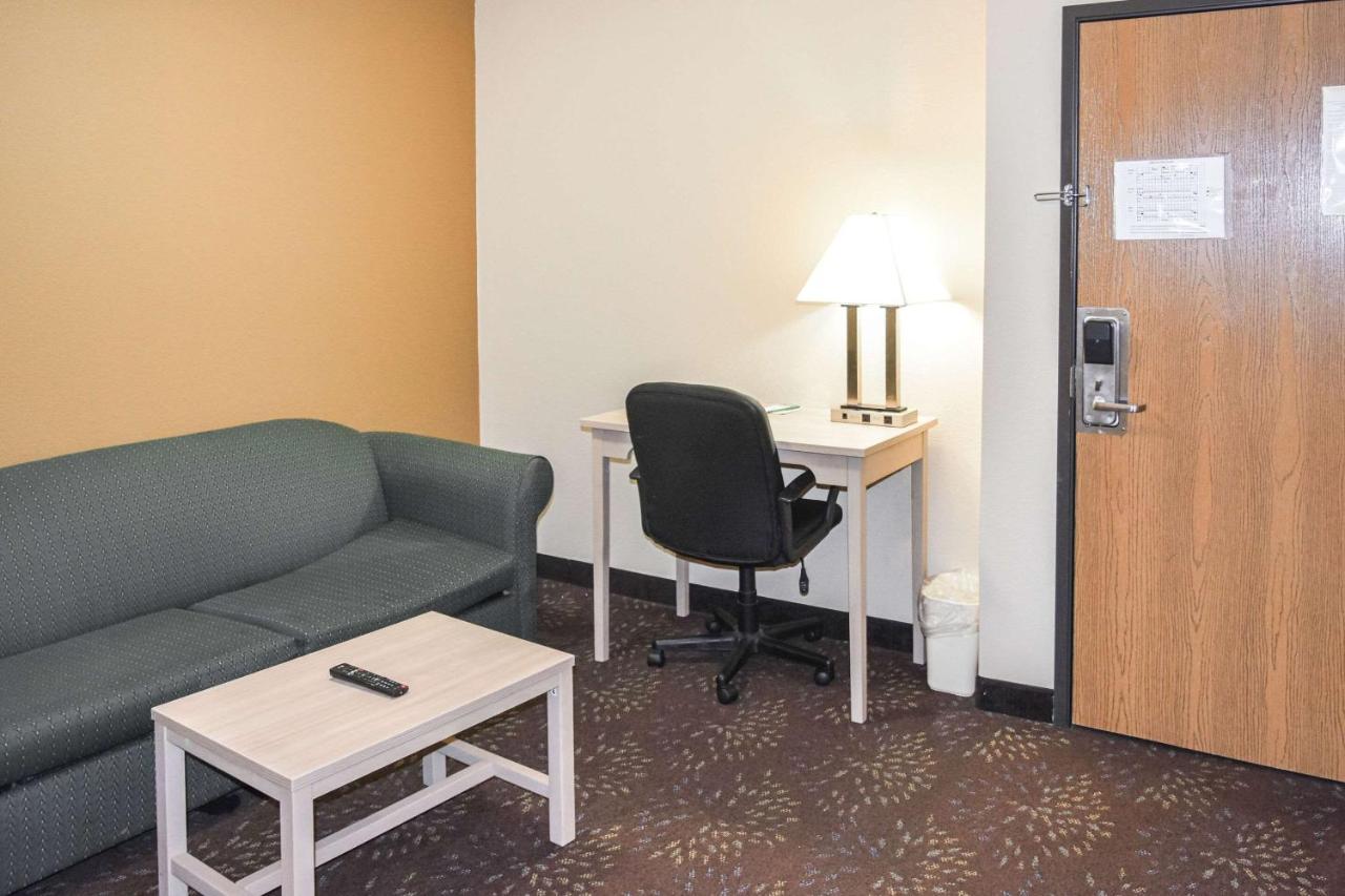 Quality Inn & Suites Brooks Louisville South Luaran gambar