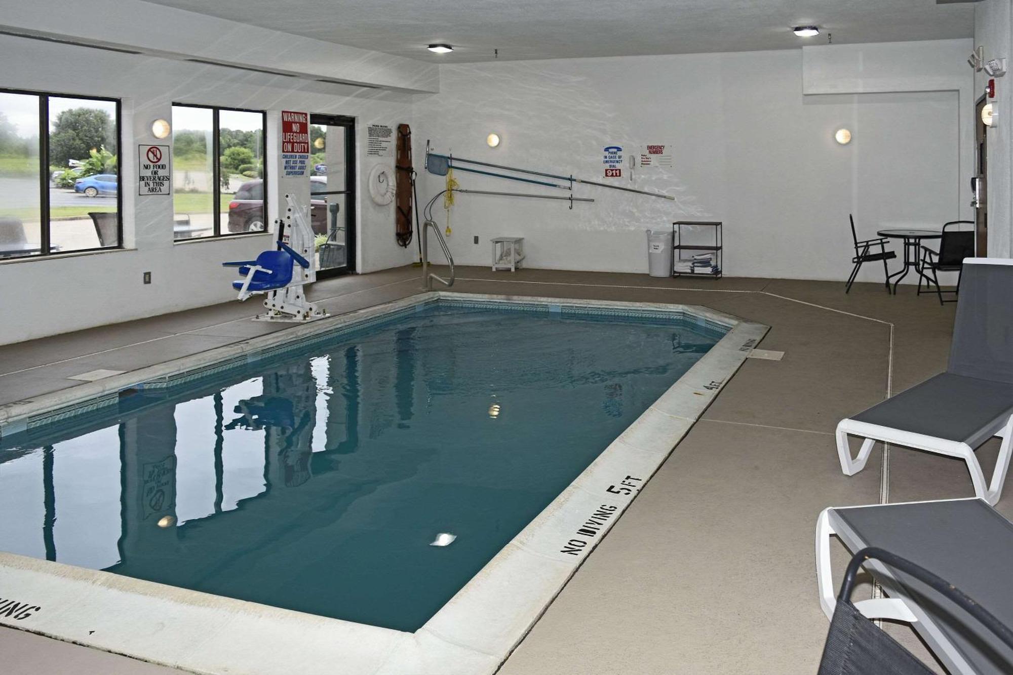 Quality Inn & Suites Brooks Louisville South Luaran gambar
